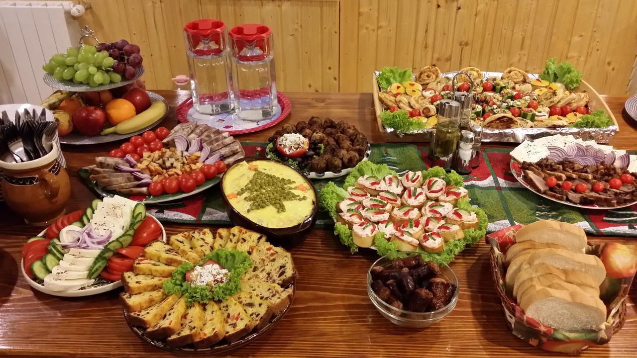 Cabana Barlogul Lupilor Villa Berevoesti Camera foto