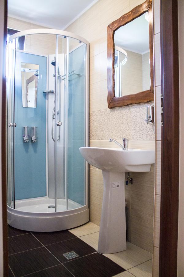 Cabana Barlogul Lupilor Villa Berevoesti Esterno foto