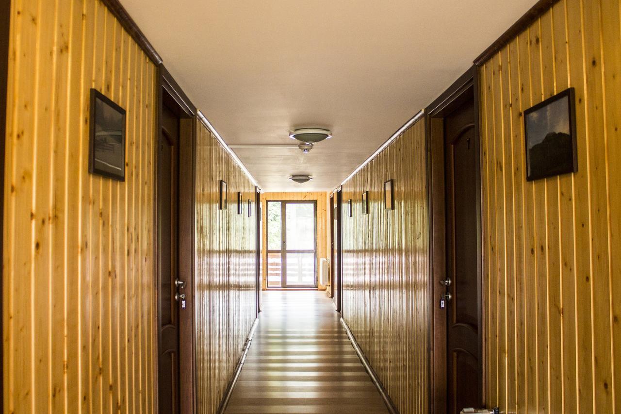 Cabana Barlogul Lupilor Villa Berevoesti Esterno foto