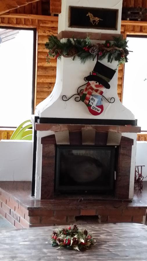 Cabana Barlogul Lupilor Villa Berevoesti Esterno foto